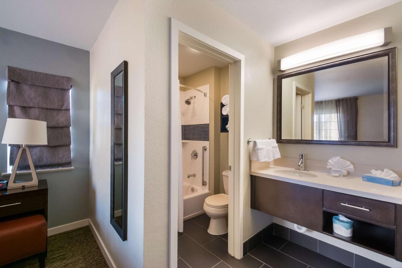 Hotel Sonesta Es Dulles Airport 3*