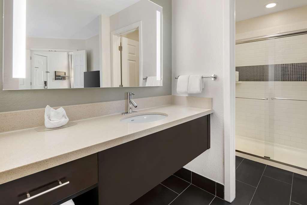 Sonesta Es Dulles Airport 3*