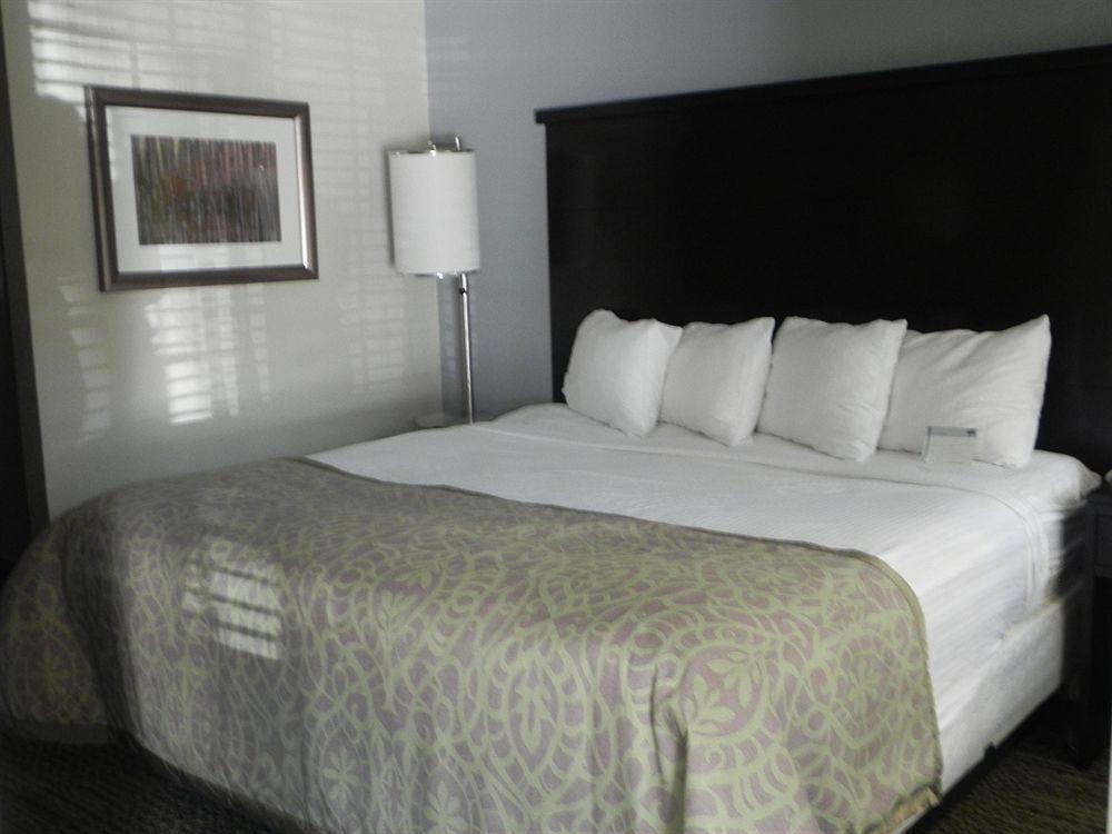 Hotel Sonesta Es Dulles Airport 3*
